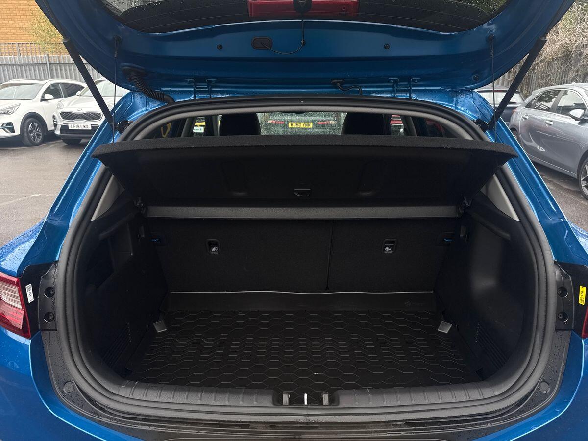 Used Kia Stonic 2025 for sale - 76012131: Photo 11
