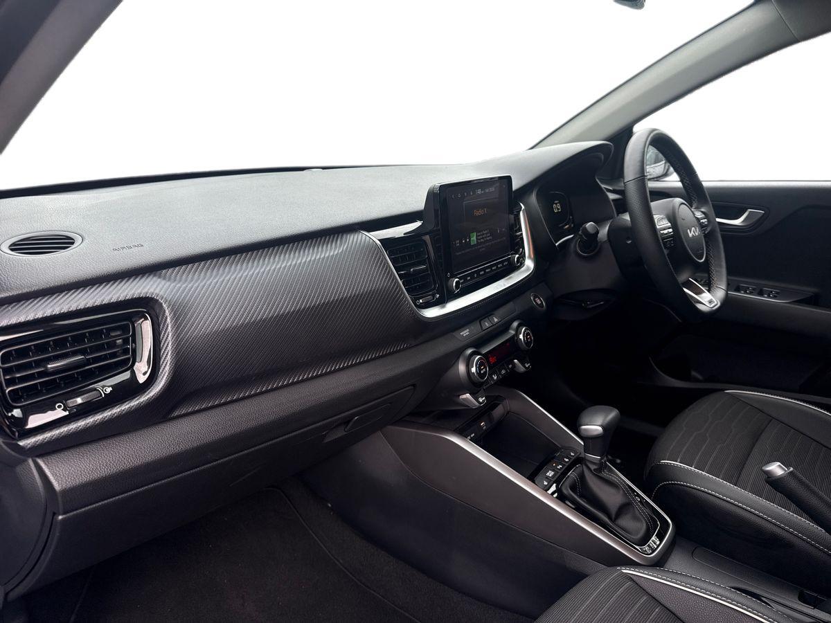 Used Kia Stonic 2025 for sale - 76012131: Photo 2