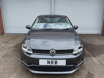 Used Volkswagen Polo 2015 for sale - 75663075: Photo