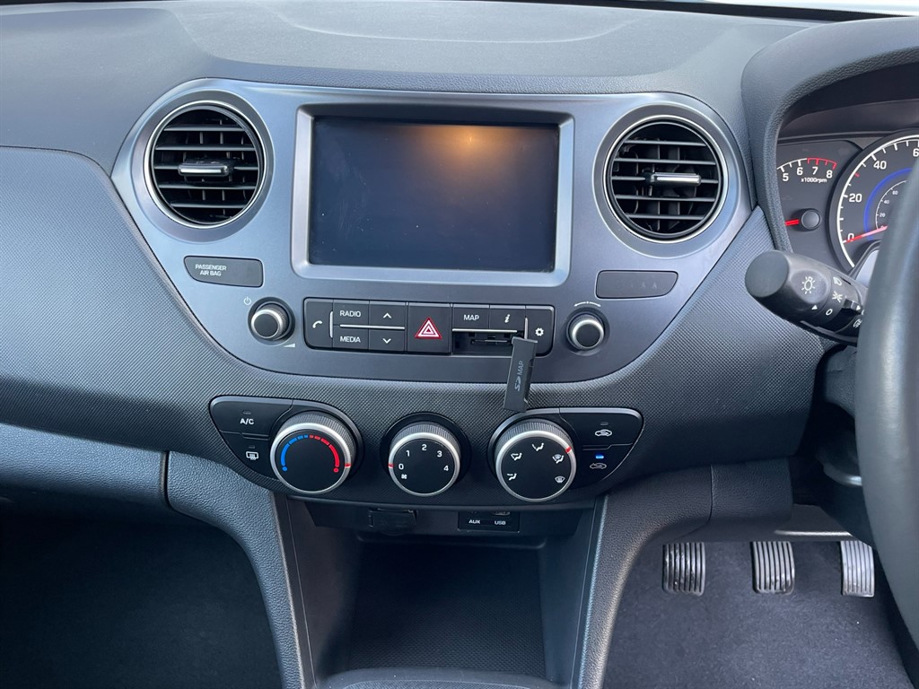 Used Hyundai i10 2018 for sale - 77718312: Photo 13