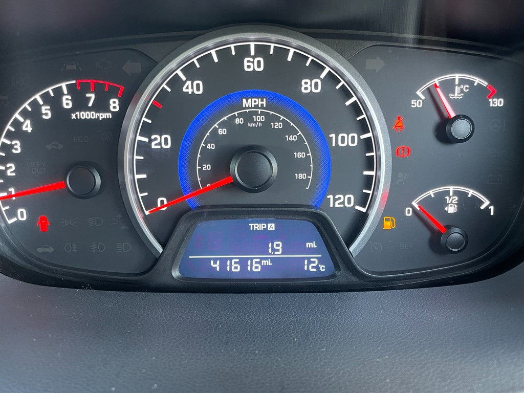 Used Hyundai i10 2018 for sale - 77718312: Photo 15