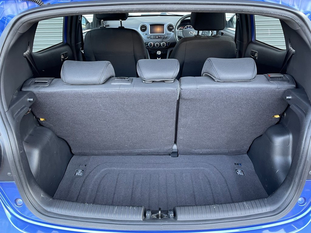 Used Hyundai i10 2018 for sale - 77718312: Photo 16