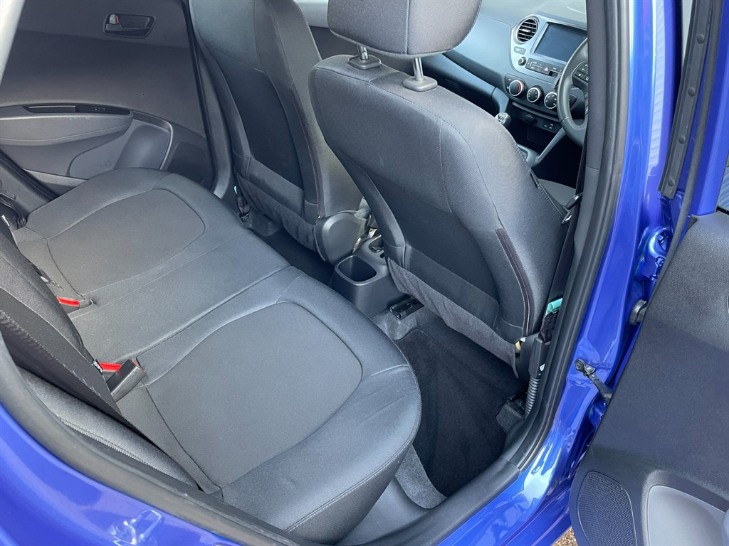 Used Hyundai i10 2018 for sale - 77718312: Photo 8