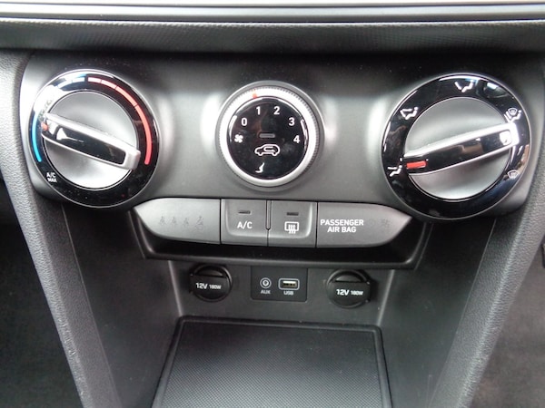 Used Hyundai KONA 2018 for sale - 75571356: Photo 13