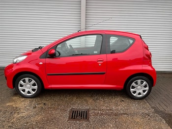 Used Peugeot 107 2012 for sale - 77225416: Photo