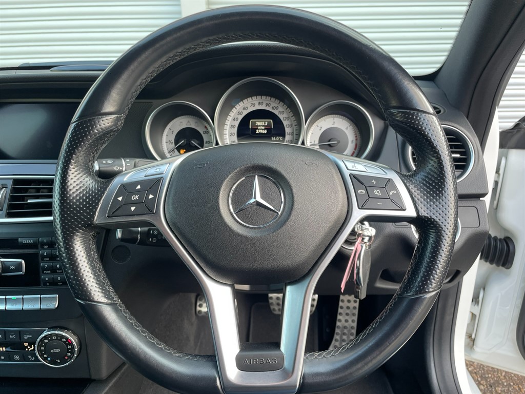 Used Mercedes-Benz C Class 2014 for sale - 77988833: Photo 14