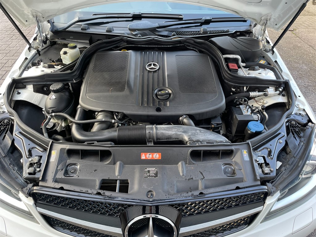 Used Mercedes-Benz C Class 2014 for sale - 77988833: Photo 16