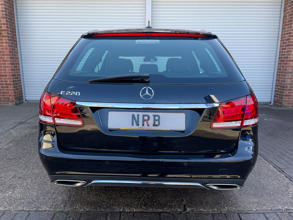 Used Mercedes-Benz E Class 2016 for sale - 78133736: Photo 5