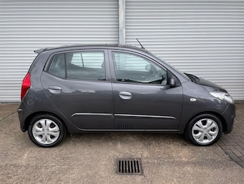 Used Hyundai i10 2011 for sale - 75571652: Photo