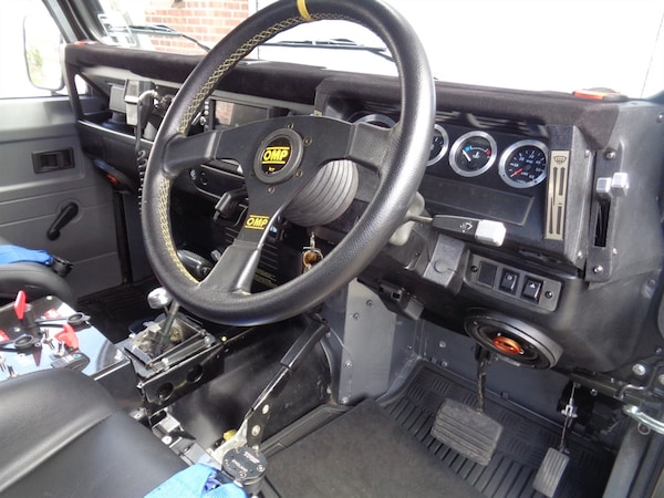 Used Land Rover Defender 90 1999 for sale - 75570513: Photo 37