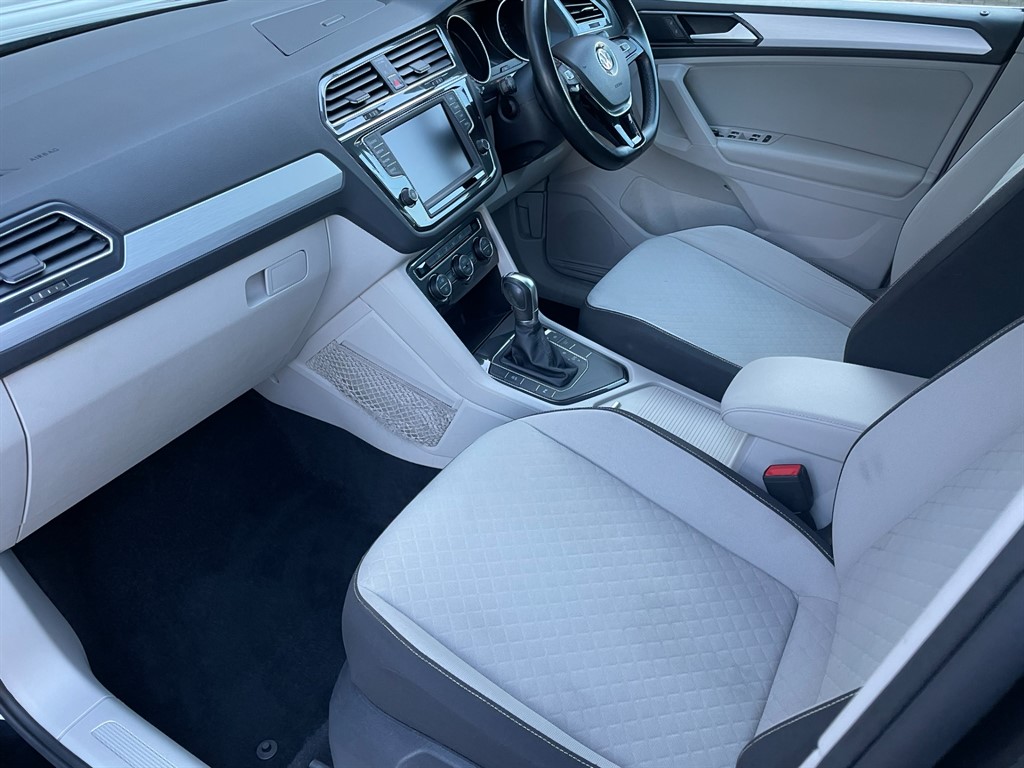 Used Volkswagen Tiguan 2017 for sale - 77381264: Photo 8