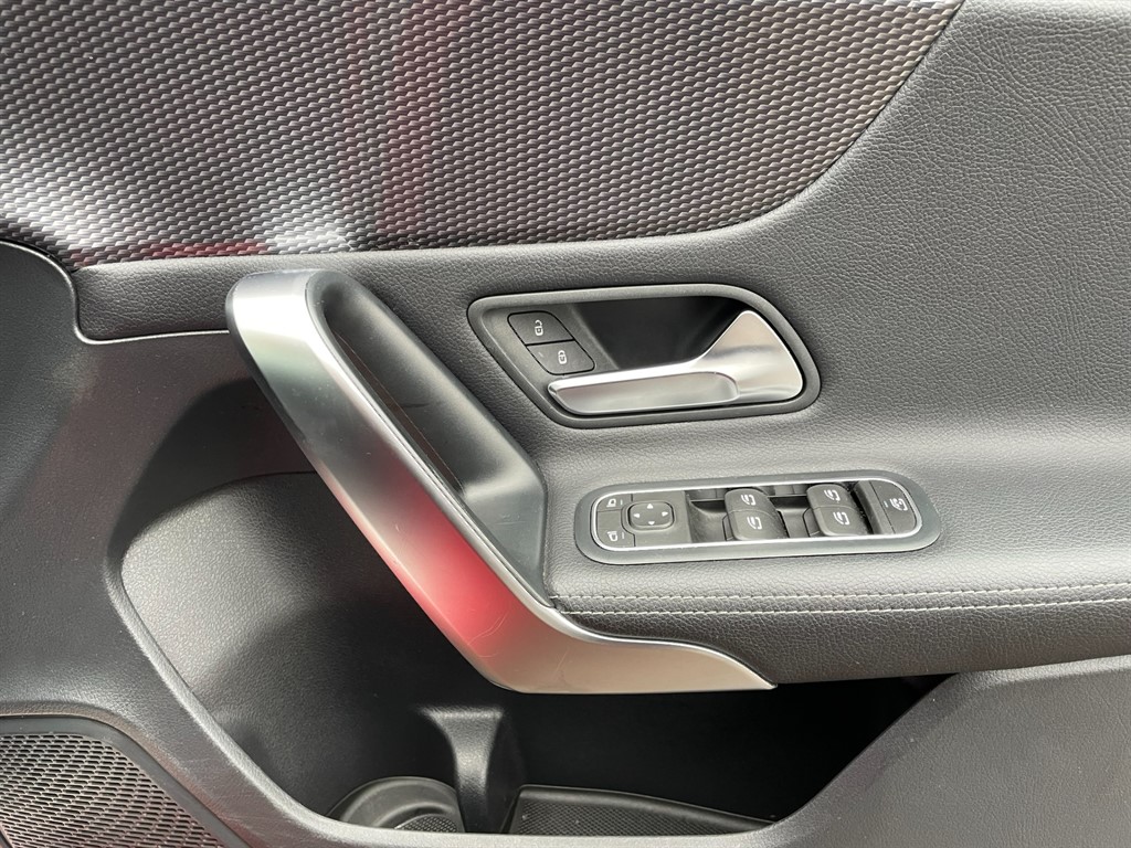 Used Mercedes-Benz A-Class 2019 for sale - 76563930: Photo 16