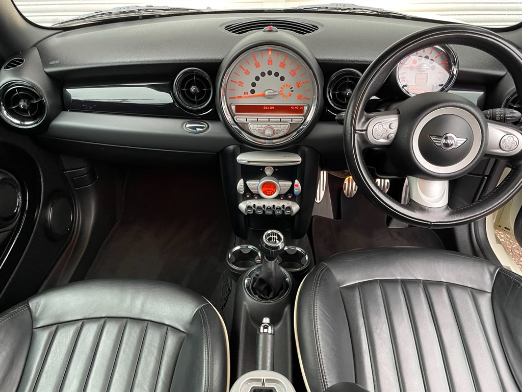 Used MINI Hatch 2010 for sale - 77545531: Photo 12