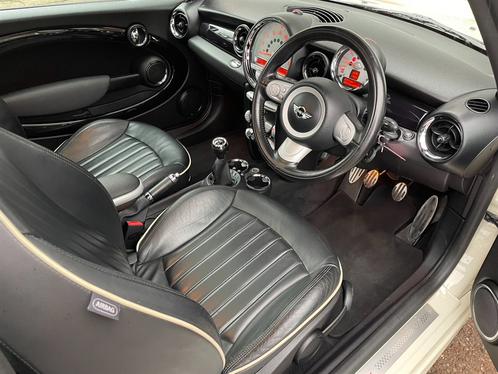 Used MINI Hatch 2010 for sale - 77545531: Photo 6