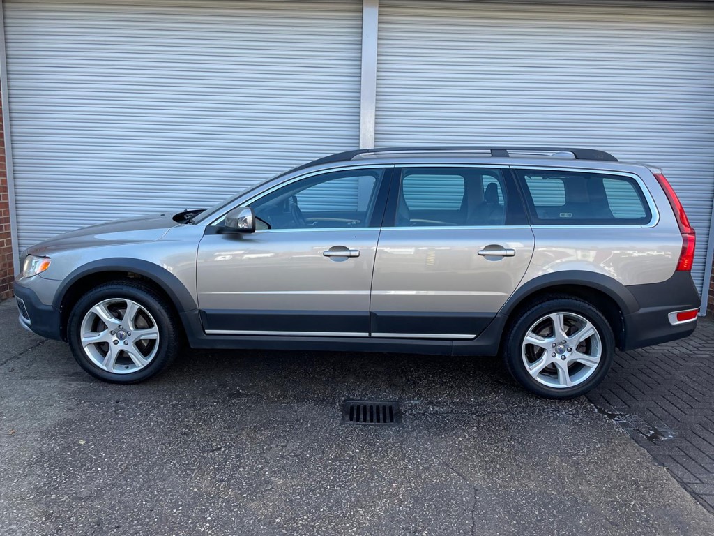 Used Volvo XC70 2013 for sale - 76079518: Photo 4