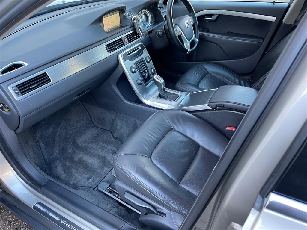 Used Volvo XC70 2013 for sale - 76079518: Photo 9
