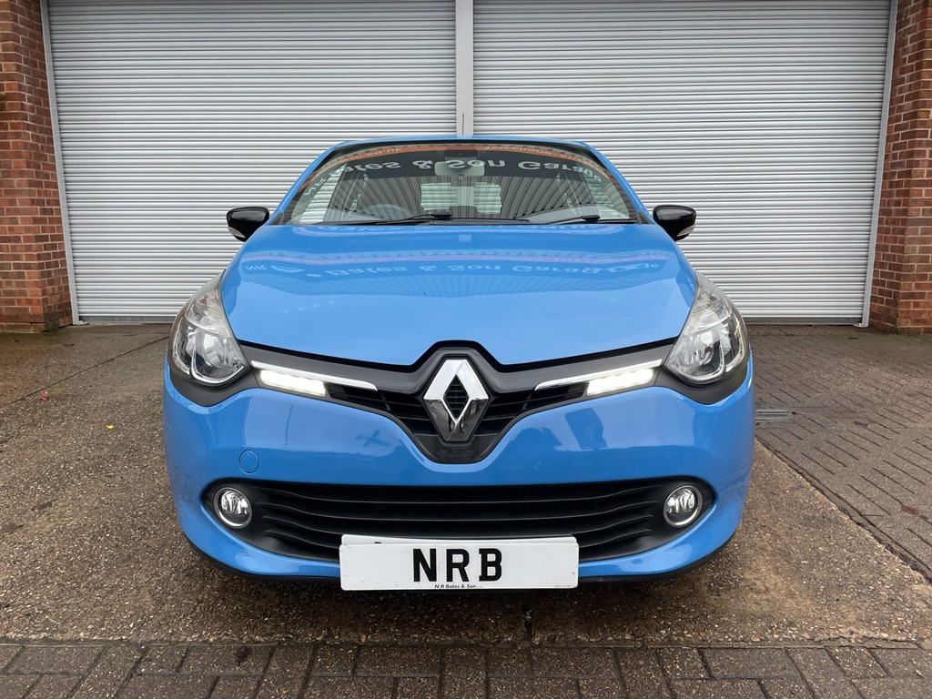 Used Renault Clio 2015 for sale - 77648457: Photo 2