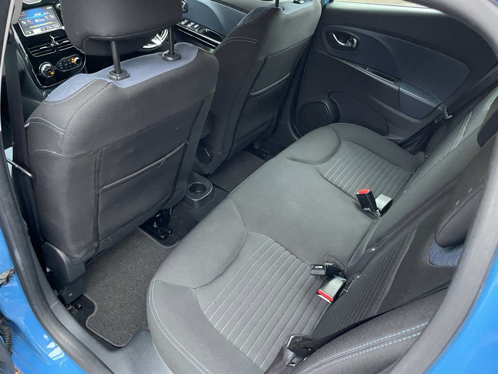 Used Renault Clio 2015 for sale - 77648457: Photo 9