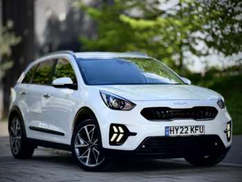 2022 (22) - 1.6 GDi 3 DCT Euro 6 (s/s) 5dr