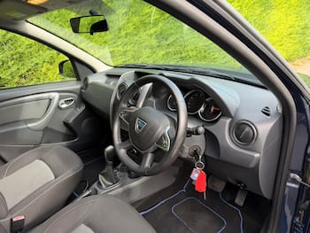 Used Dacia Duster 2017 for sale - 79874848: Photo