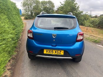 Used Dacia Sandero Stepway 2015 for sale - 79820810: Photo
