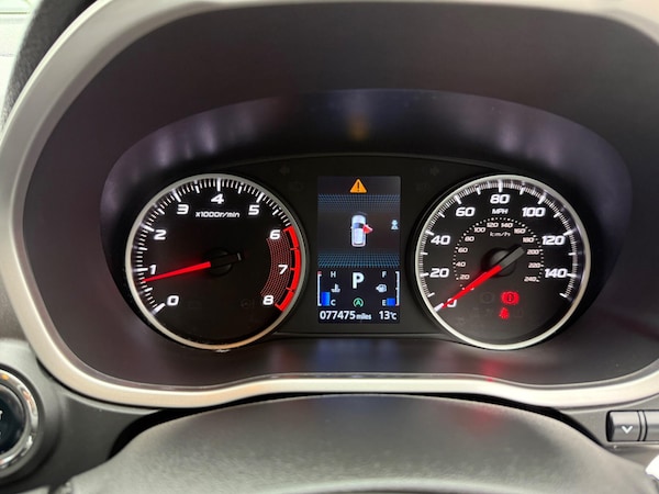 Used Mitsubishi Eclipse Cross 2019 for sale - 76122237: Photo 9