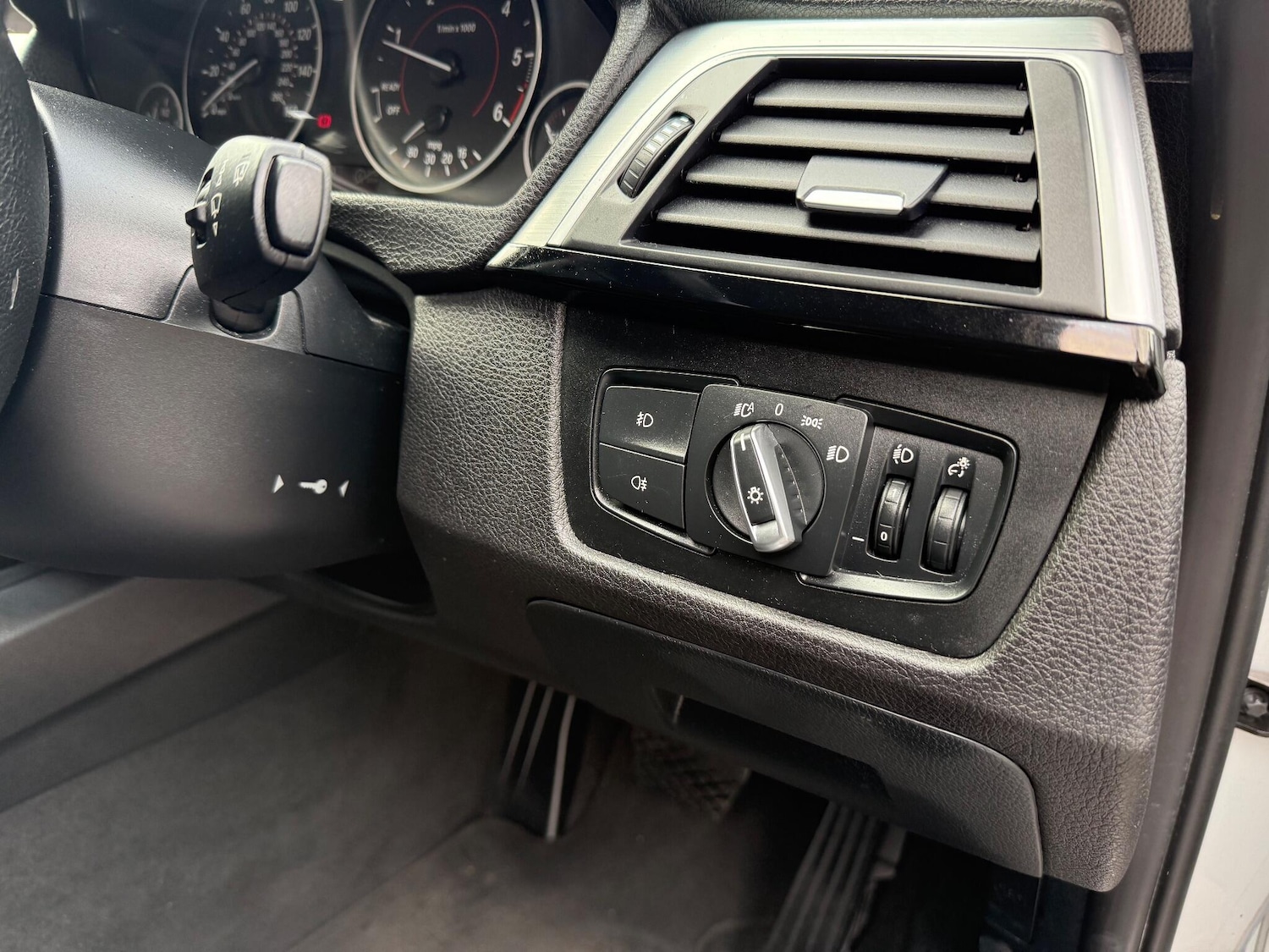 Used BMW 3 Series 2017 for sale - 76996019: Photo 10