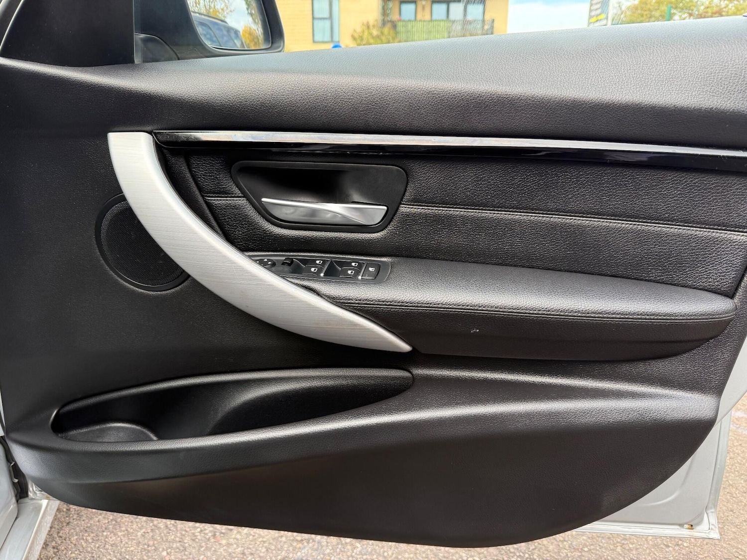 Used BMW 3 Series 2017 for sale - 76996019: Photo 17