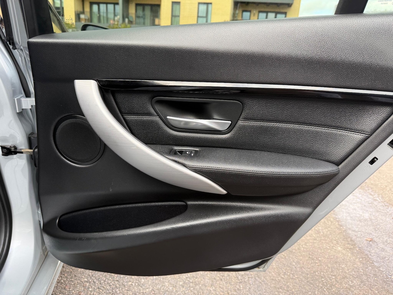 Used BMW 3 Series 2017 for sale - 76996019: Photo 20