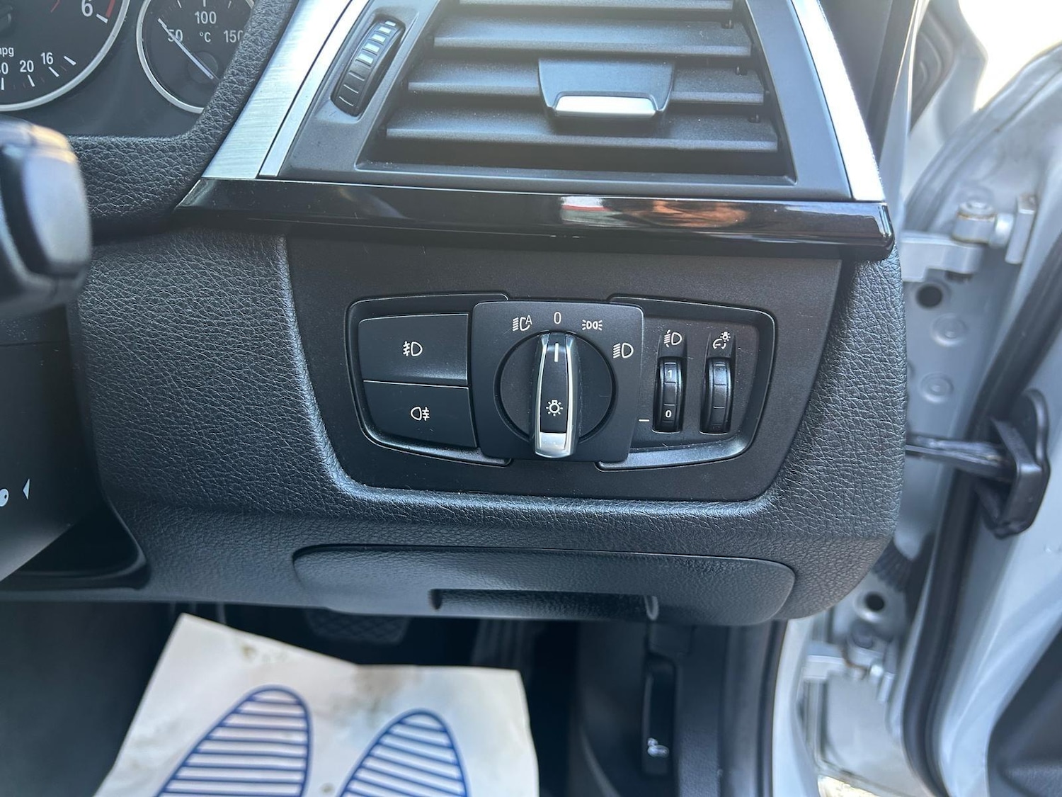 Used BMW 3 Series 2017 for sale - 76389006: Photo 10