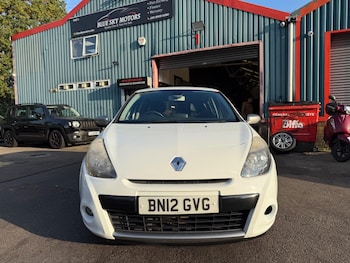 Used Renault Clio 2012 for sale - 76226301: Photo