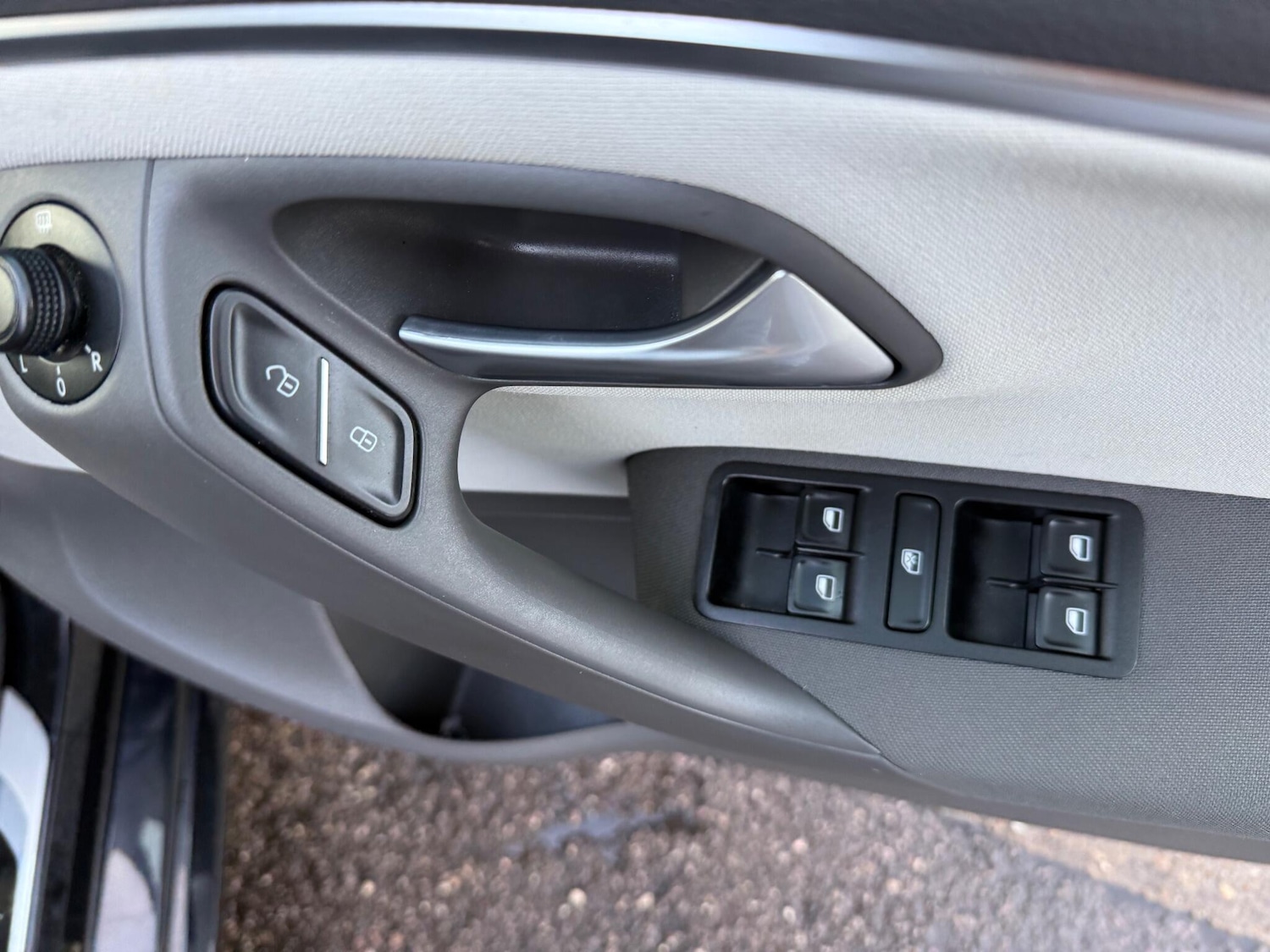 Used Volkswagen Polo 2015 for sale - 76992318: Photo 17