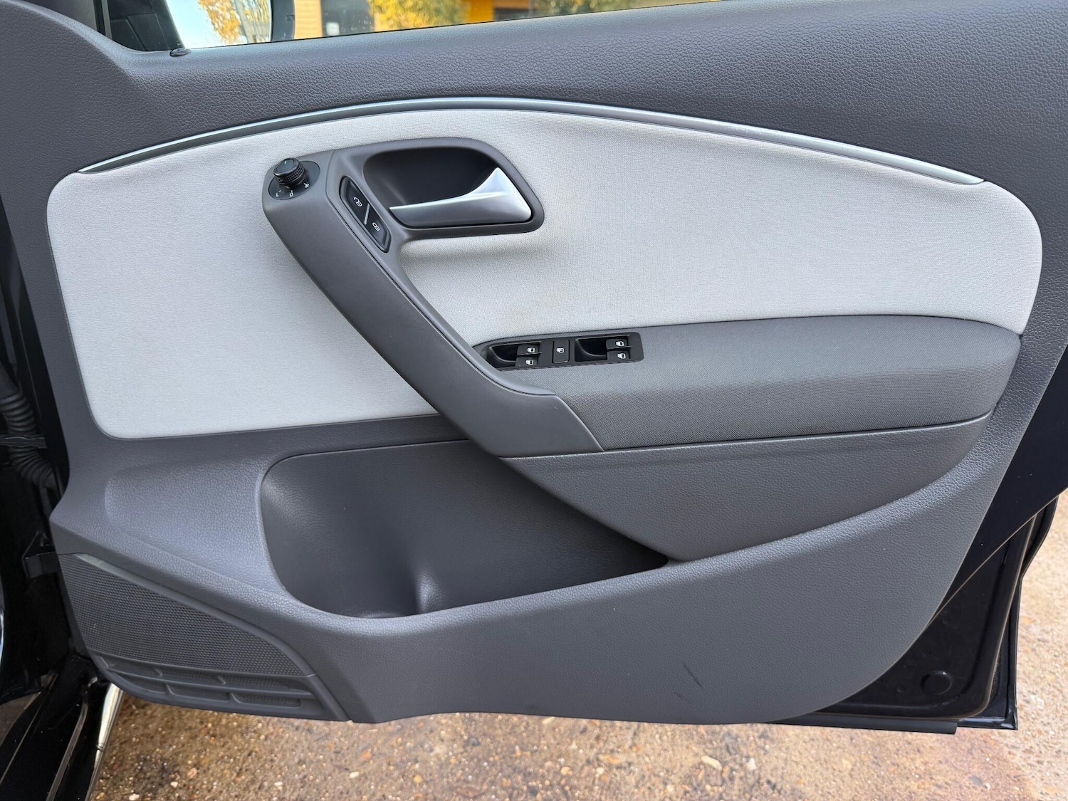 Used Volkswagen Polo 2015 for sale - 76992318: Photo 18