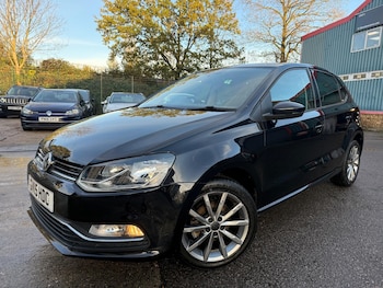 Used Volkswagen Polo 2015 for sale - 76992318: Photo