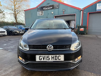 Used Volkswagen Polo 2015 for sale - 76992318: Photo