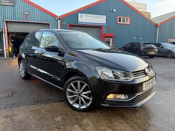 Used Volkswagen Polo 2015 for sale - 76992318: Photo