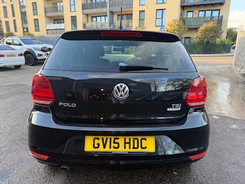 Used Volkswagen Polo 2015 for sale - 76992318: Photo