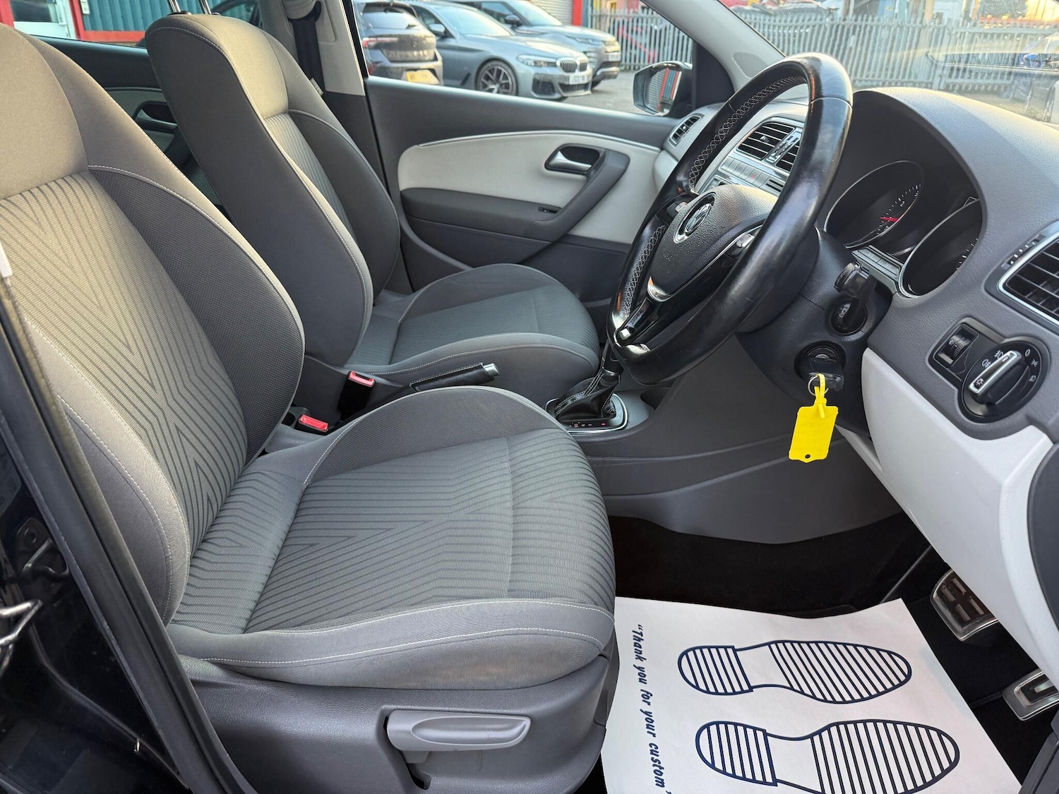 Used Volkswagen Polo 2015 for sale - 76992318: Photo 6