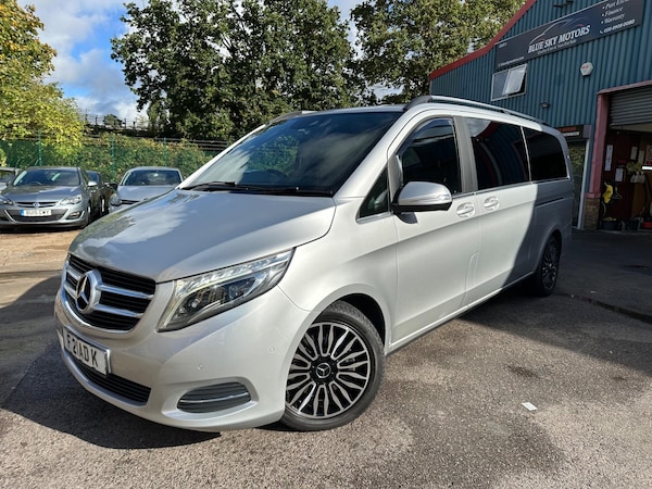 Used Mercedes-Benz V-Class 2015 for sale - 72657887: Photo 1
