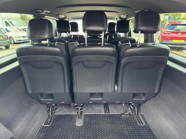Used Mercedes-Benz V-Class 2015 for sale - 72657887: Photo 5