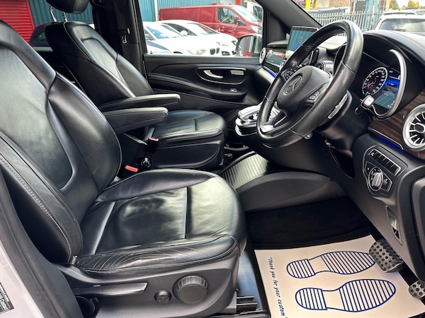 Used Mercedes-Benz V-Class 2015 for sale - 72657887: Photo 8