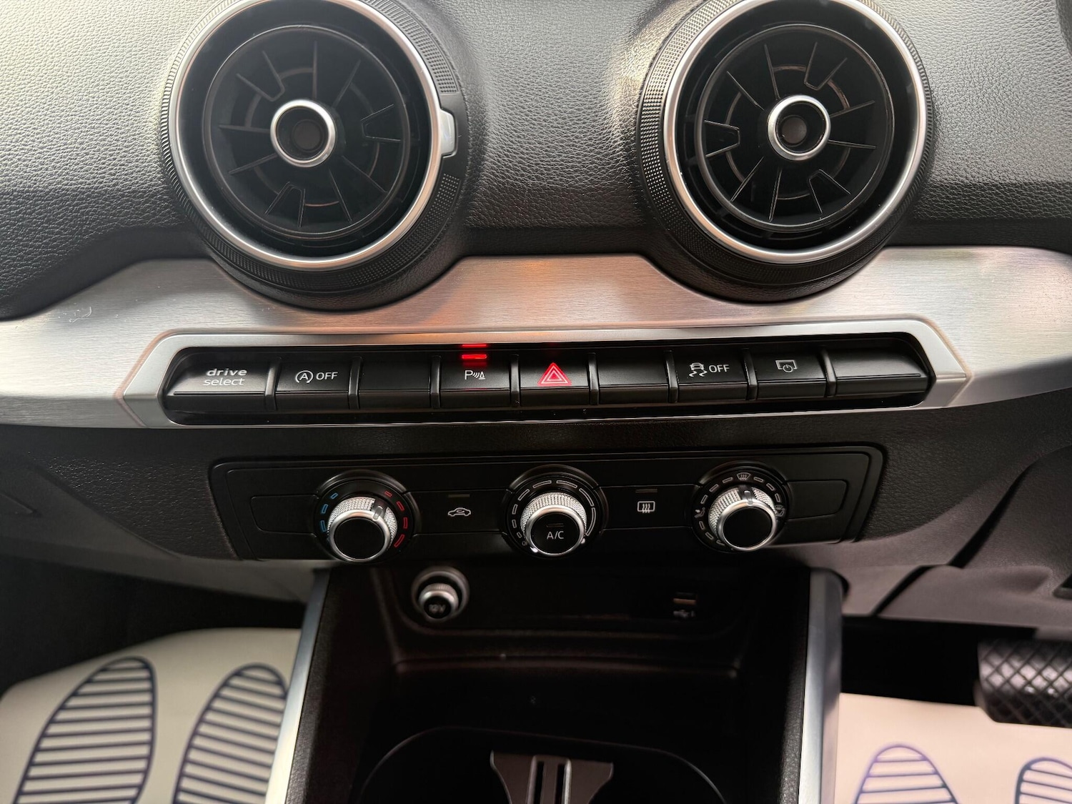 Used Audi Q2 2017 for sale - 76991060: Photo 13