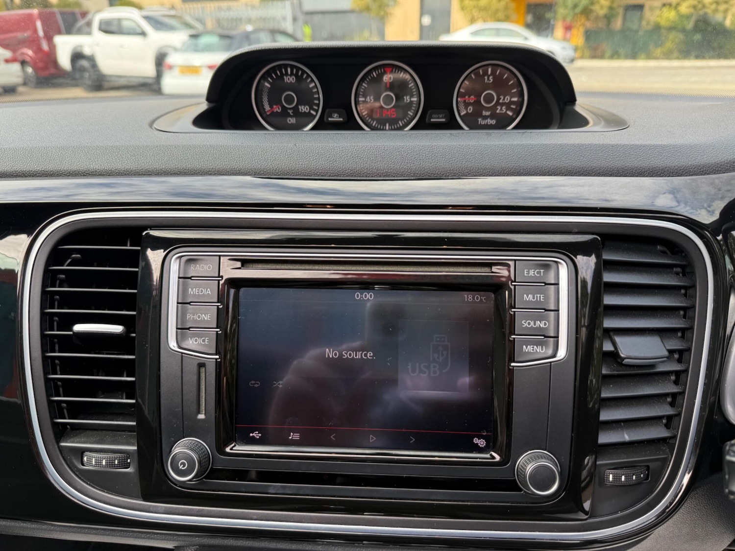 Used Volkswagen Beetle 2015 for sale - 76095004: Photo 11