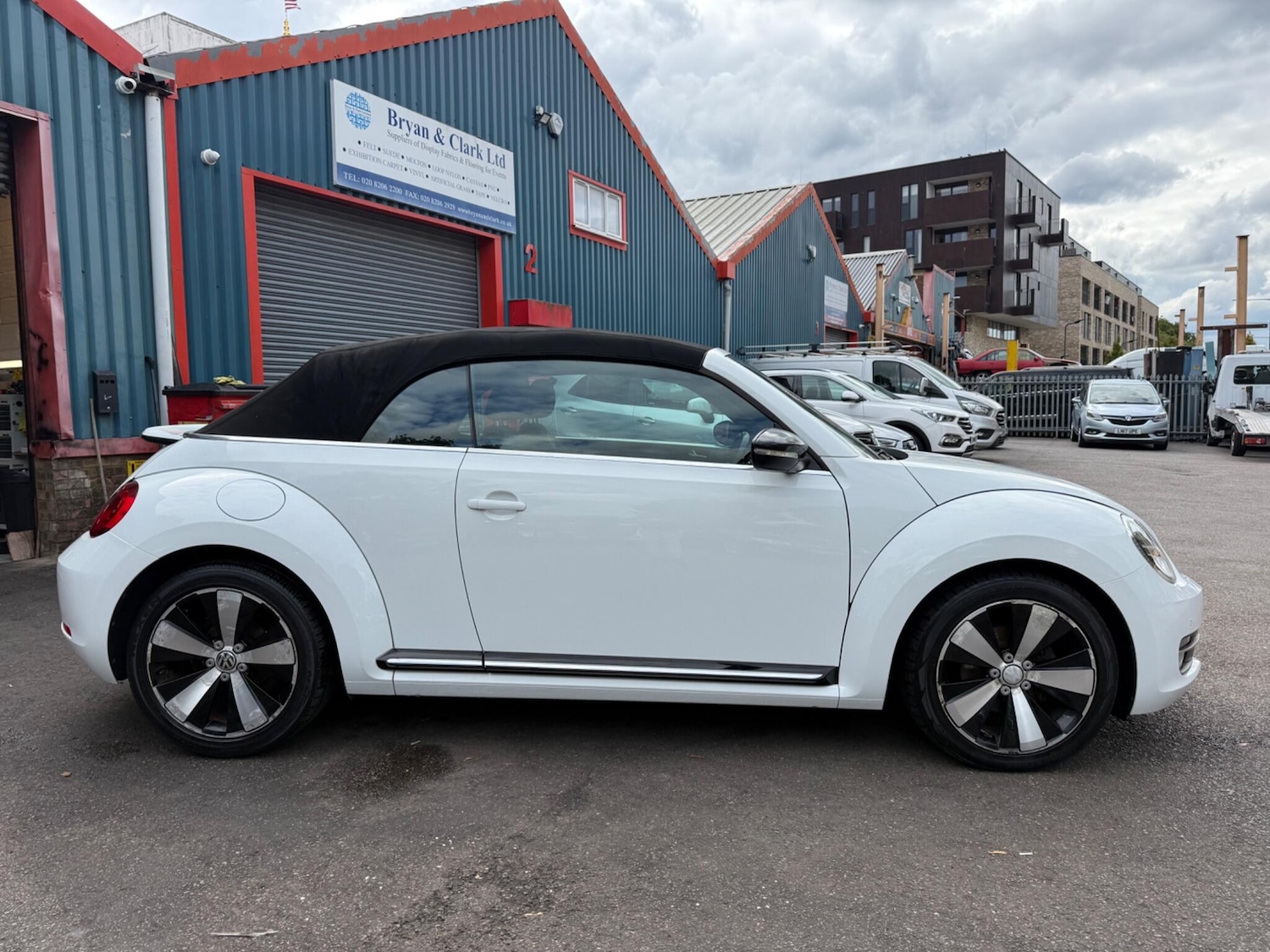 Used Volkswagen Beetle 2015 for sale - 76095004: Photo 26