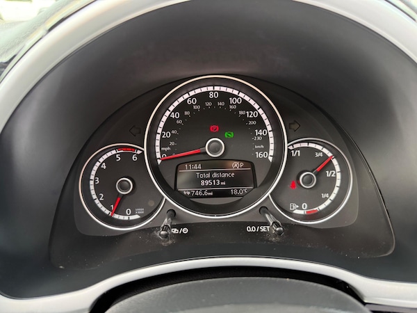 Used Volkswagen Beetle 2015 for sale - 76095004: Photo 9