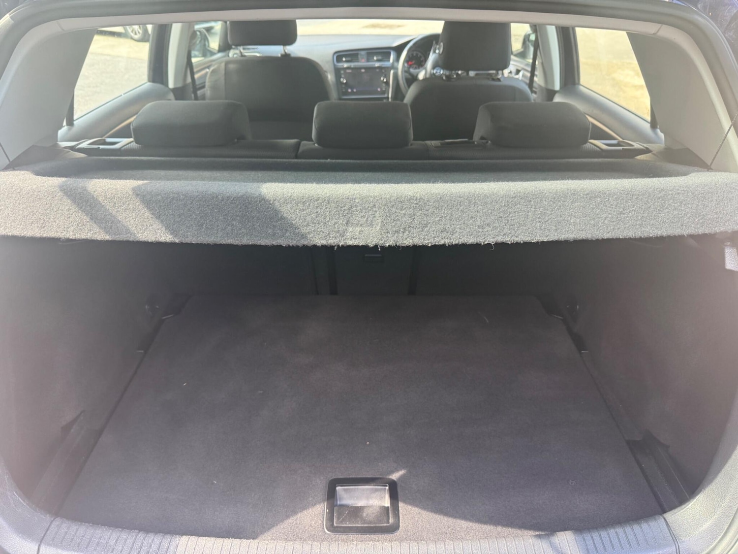 Used Volkswagen Golf 2018 for sale - 76537900: Photo 5