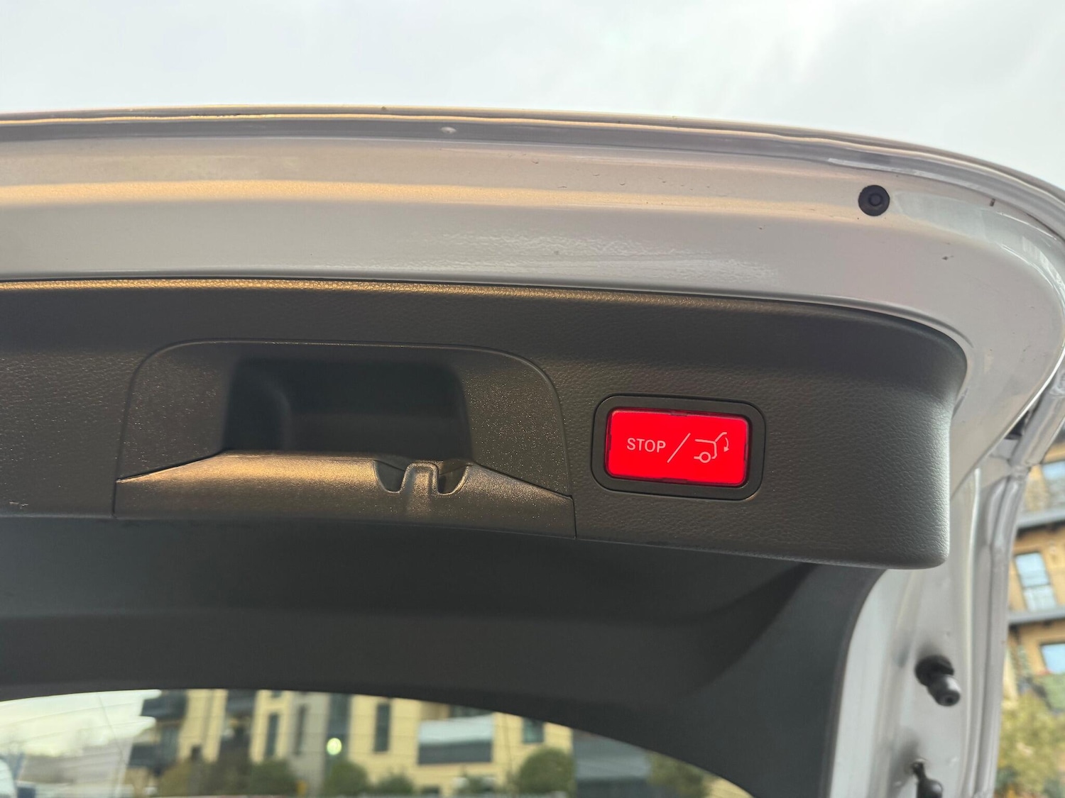 Used Mercedes-Benz GLC 2017 for sale - 76780997: Photo 6