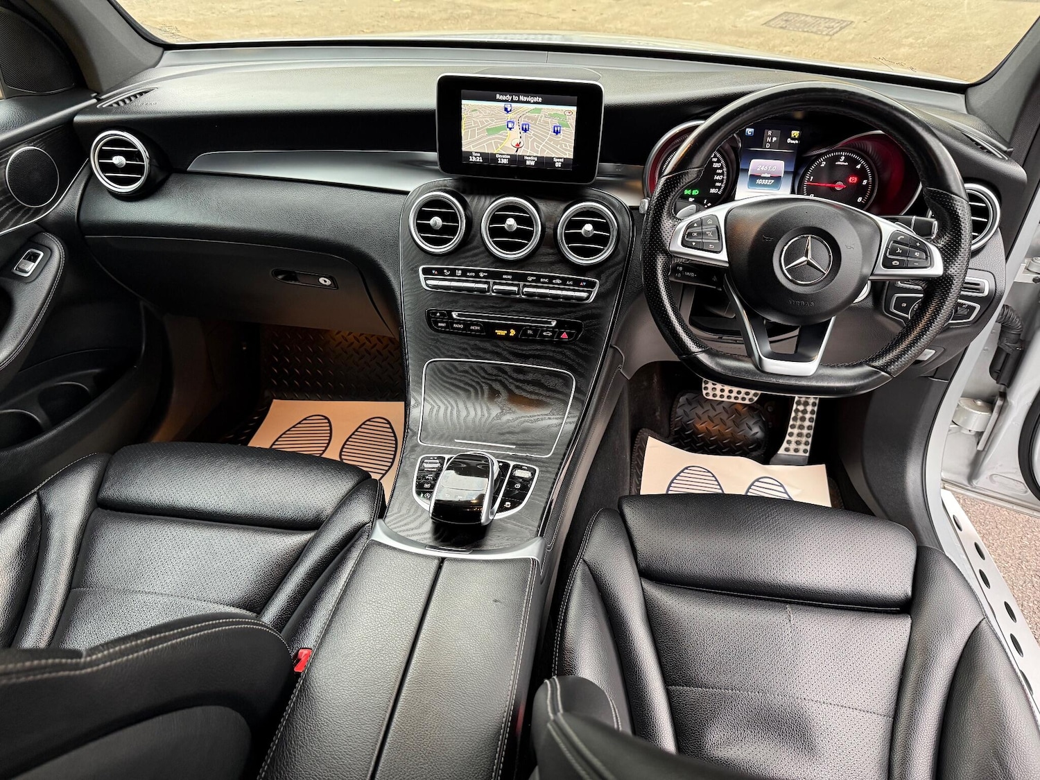 Used Mercedes-Benz GLC 2017 for sale - 76780997: Photo 8