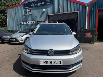 Used Volkswagen Touran 2019 for sale - 78923295: Photo