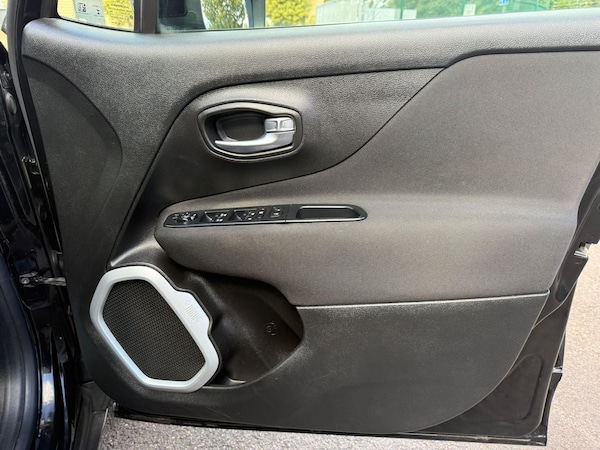 Used Jeep Renegade 2016 for sale - 76314730: Photo 18